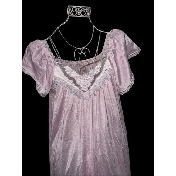 VINTAGE Glencraft Lingerie Nightgown gown Size M w/ Lace and embroidered trim - Picture 2 of 9